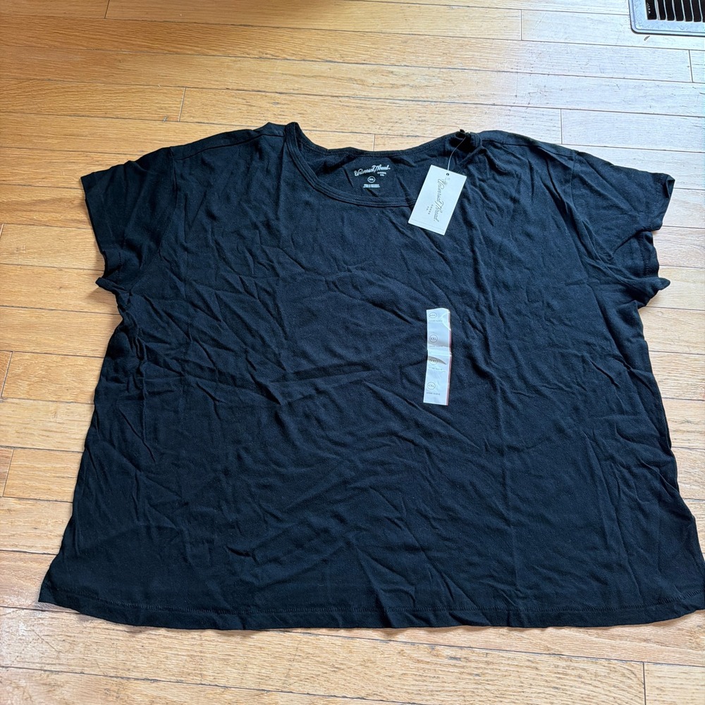 Universal Thread Womens Short Sleeve Boxy T-Shirt Black XXL Minimalist Classic